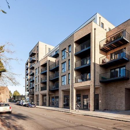 Classy Cricklewood Home Лондон Екстериор снимка