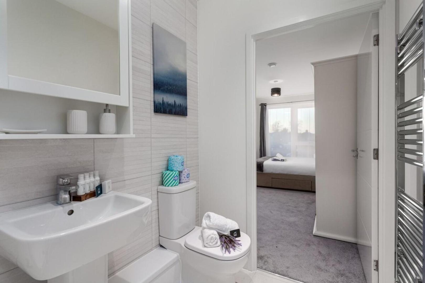Classy Cricklewood Home Лондон Екстериор снимка