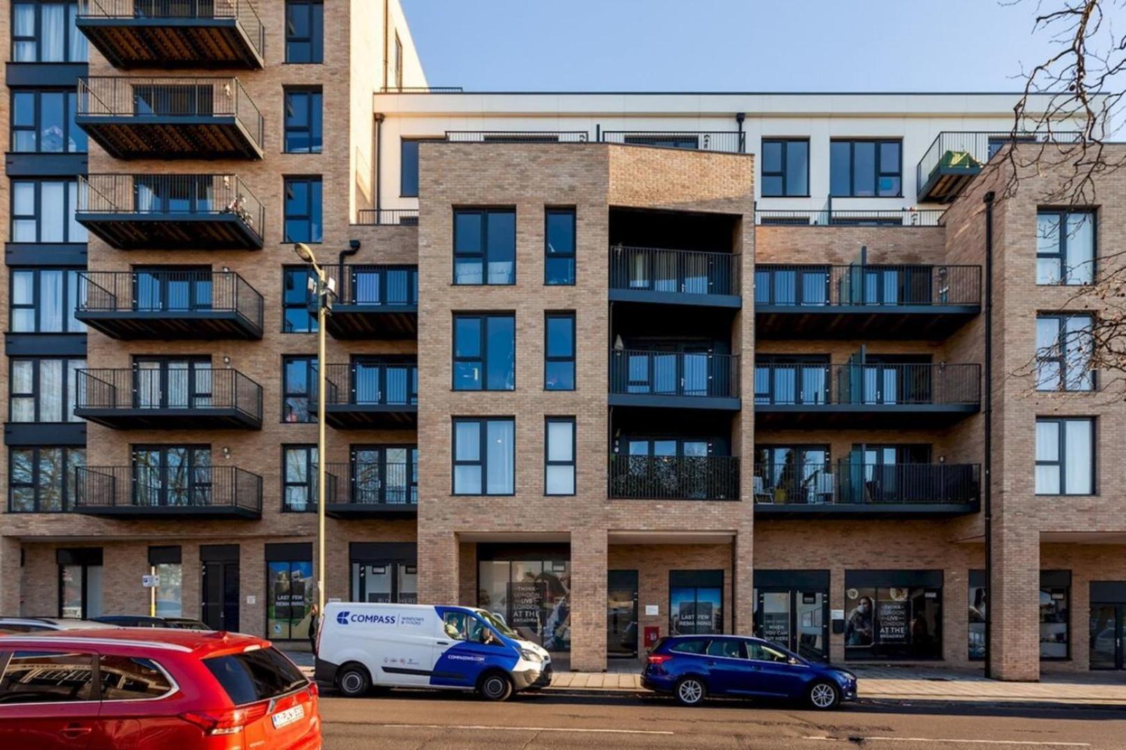Classy Cricklewood Home Лондон Екстериор снимка