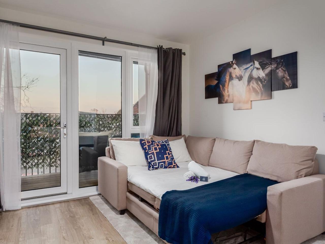 Classy Cricklewood Home Лондон Екстериор снимка